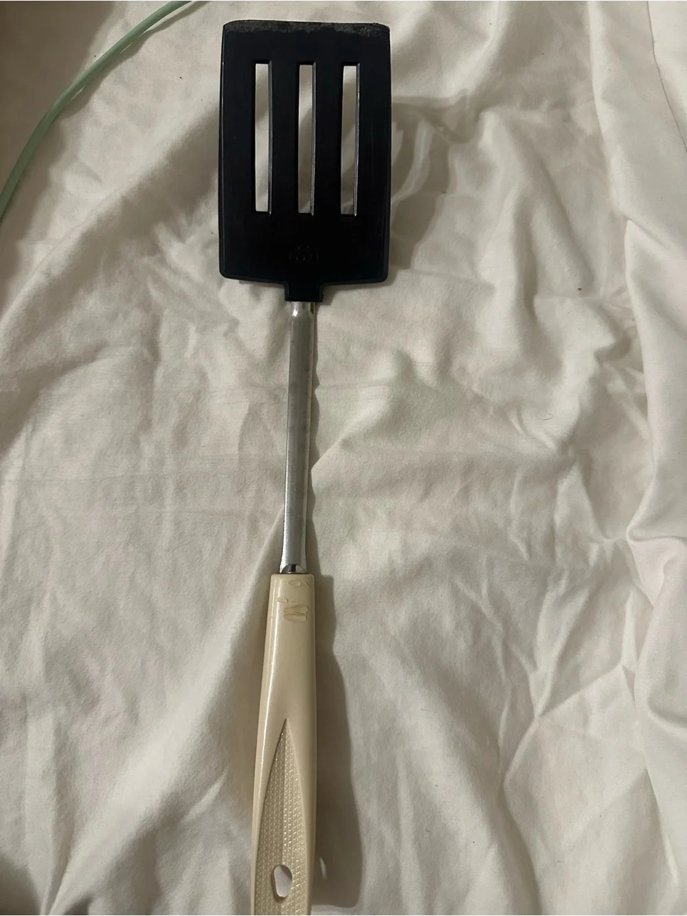 Ecko Nonstick Slotted Turner Spatula with Cream Handle